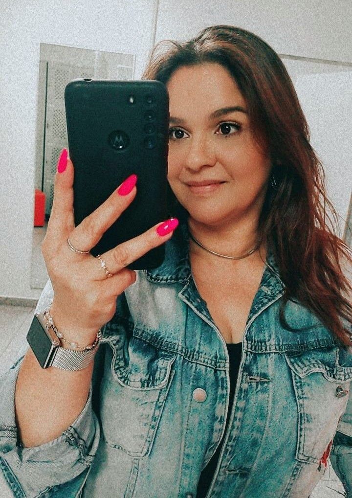 Simone A.